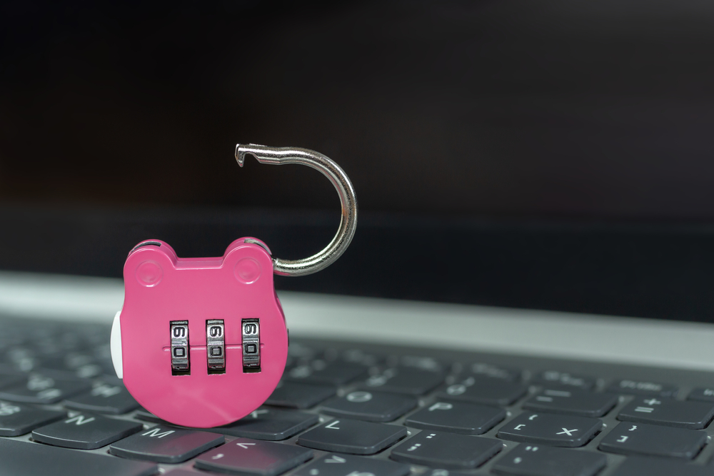 Dark Pink APT Group Uses TelePowerBot and KamiKakaBot