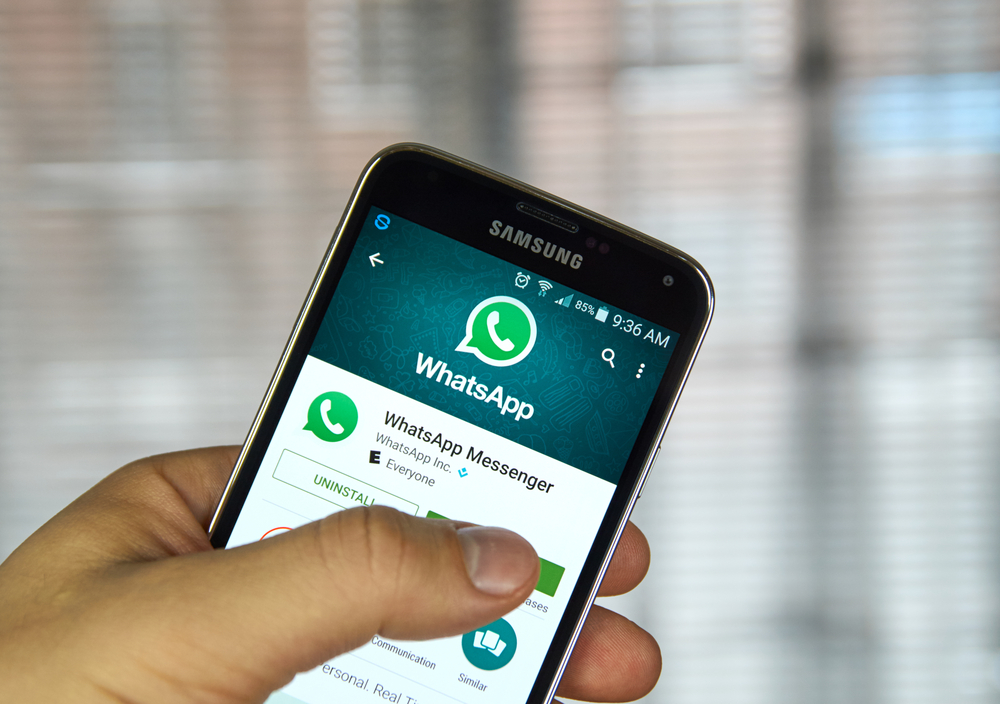WhatsApp Warns Users of Fake App Versions